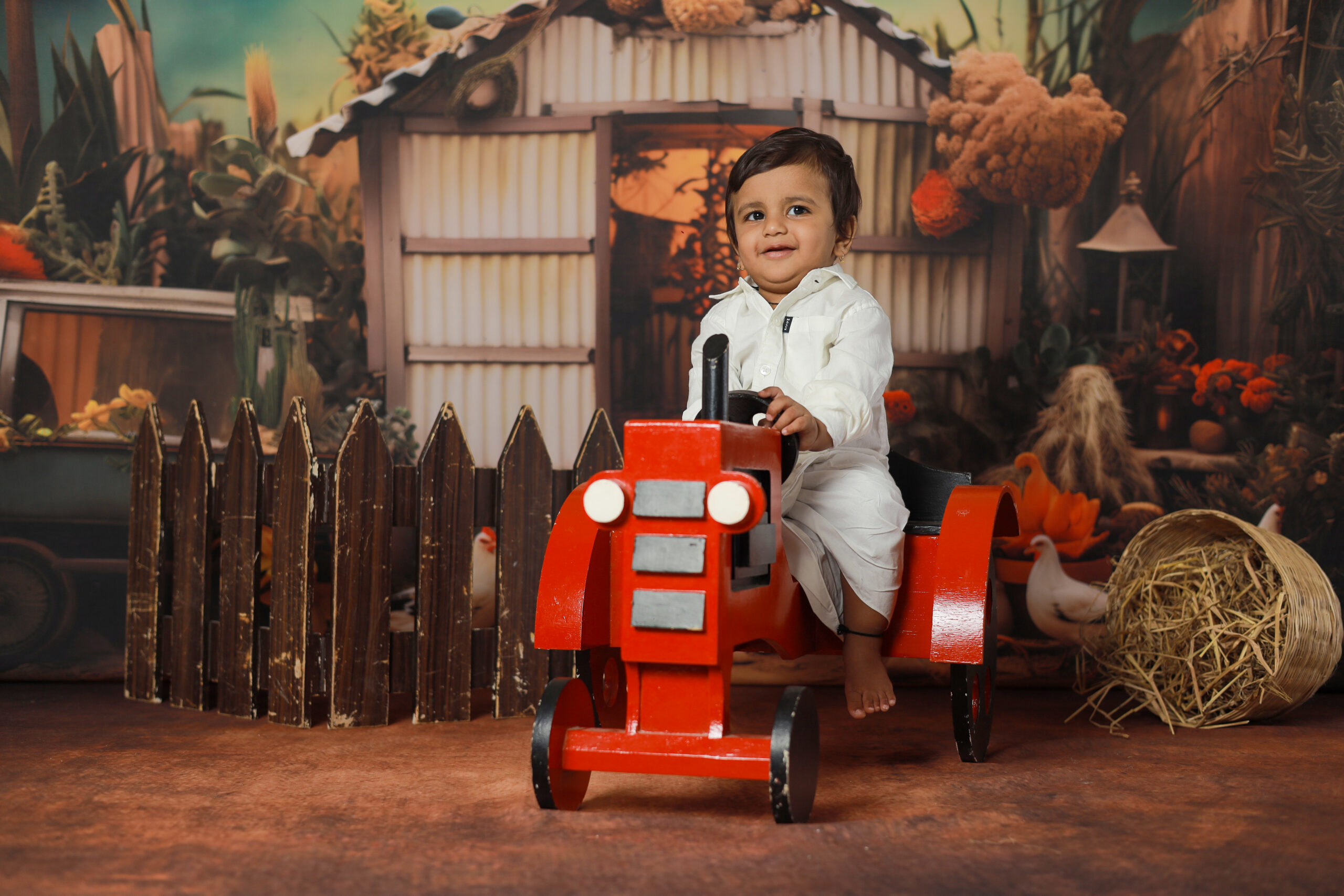 You are currently viewing Newborn babies celebrating their 1st Pongal with us at Coimbatore baby props and baby studio